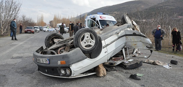 Konya’da iki otomobil çarpıştı: 3 yaralı