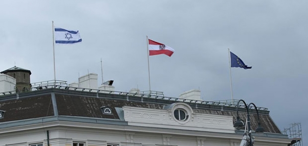 Avusturya ile Sırp entitesindeki devlet binalarında İsrail bayrağına yer verildi