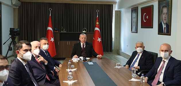 Erdoğan: TSK, hainlerden temizlendikçe başarıdan başarıya koşuyor