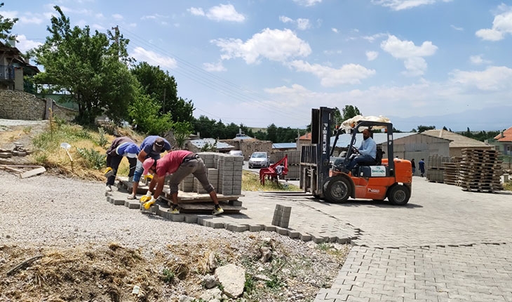 Seydişehir’de parke taşı çalışmaları hız kazandı