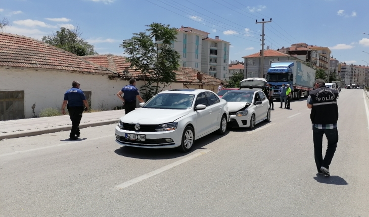 Konya’da trafikte bıçaklı, sopalı kavga: 2 yaralı