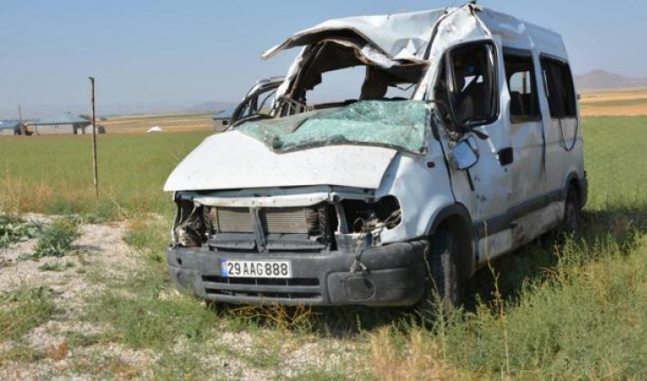 Ağrı’da trafik kazası: 3 ölü, 14 yaralı