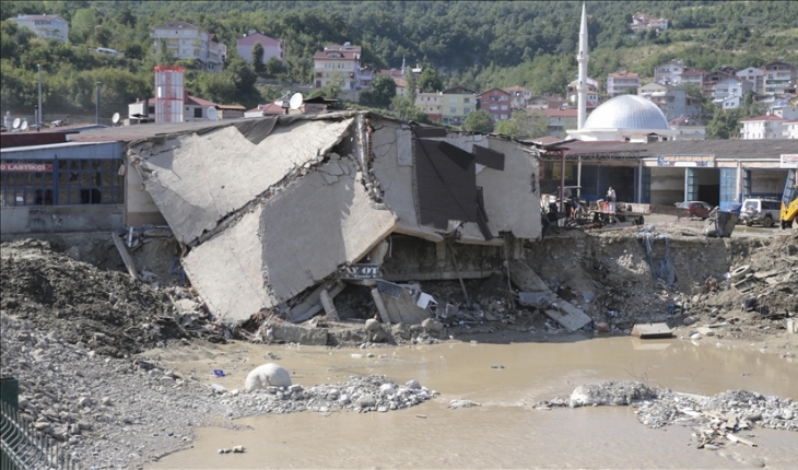 Karadeniz’deki sel felaketinde can kaybı 82’ye yükseldi