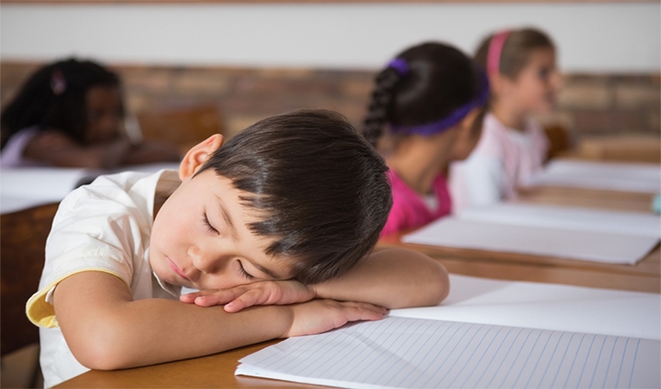Öğrencilerin derse daha iyi konsantre olabilmesi için ’düzenli uyku’ şart