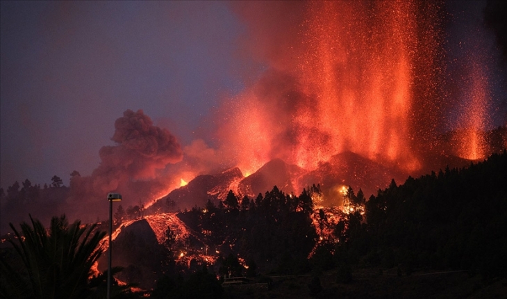 Cumbre Vieja Yanardağı şimdiye kadar 80 milyon metreküp lav püskürttü