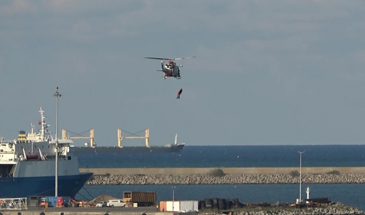 Sahil güvenlik helikopterinden nefes kesen eğitim