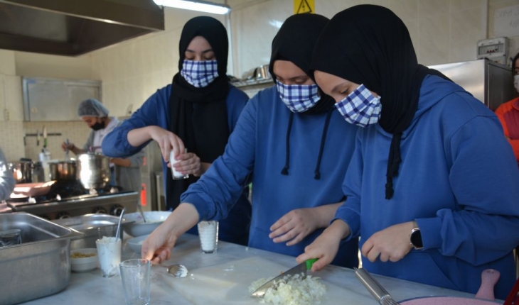 Çumra'da 'Haydi Pişir Bakalım Yarışması' Başladı  