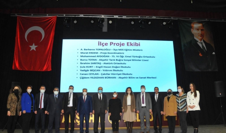 ‘Akşehir Okuyor Geleceğini Dokuyor’ projesi başladı