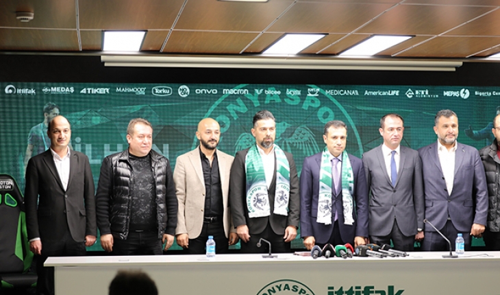 İlhan Palut 2 yıl daha Konyaspor’da!