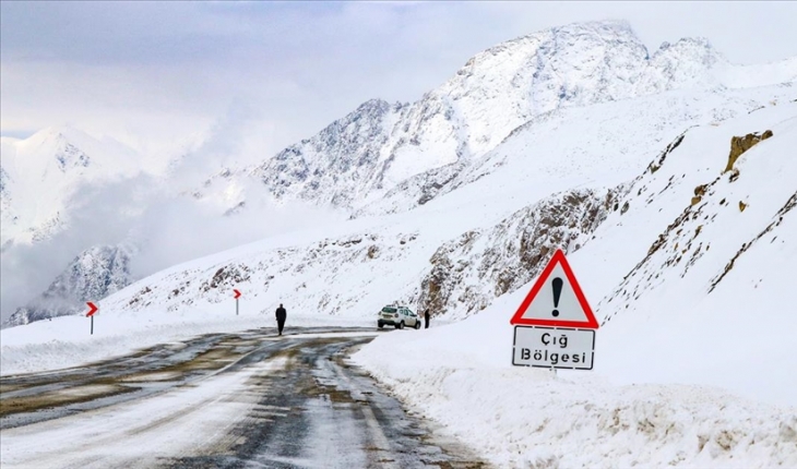 Meteoroloji’den ’sarı ve ’turuncu’ uyarı: Çığ ve fırtınaya dikkat