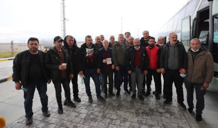 Yunanistan’da yangın çıkan feribottaki Türk vatandaşları Türkiye’ye getirildi