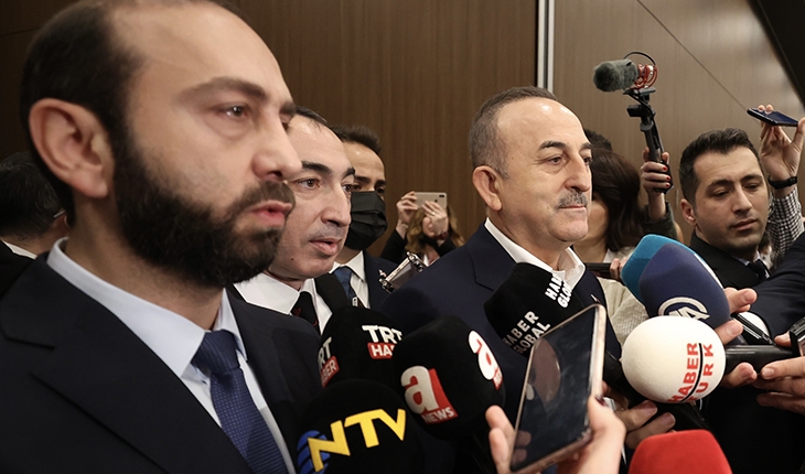 Bakan Çavuşoğlu, Ermeni mevkidaşıyla görüştü