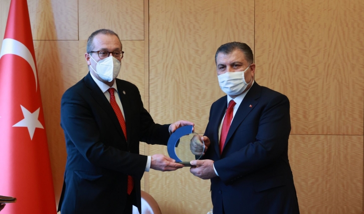 DSÖ’den salgınla mücadeledeki başarısından dolayı Türkiye’ye ödül