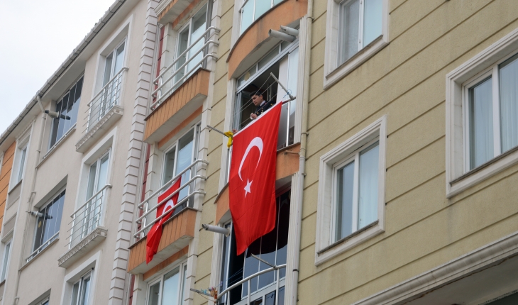 Şehit Uzman Çavuş Akgün’ün ailesine şehadet haberi verildi