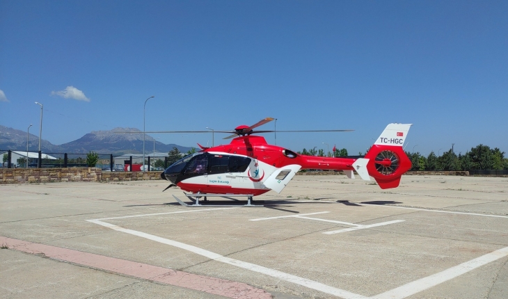 Ambulans helikopter, el atar damarı kesilen hasta için havalandı