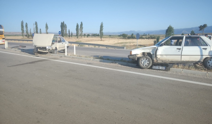Seydişehir’de trafik kazasında 2 kişi yaralandı