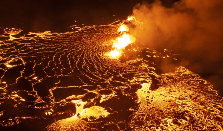 İzlanda’daki volkanik patlamanın etkileri sürüyor