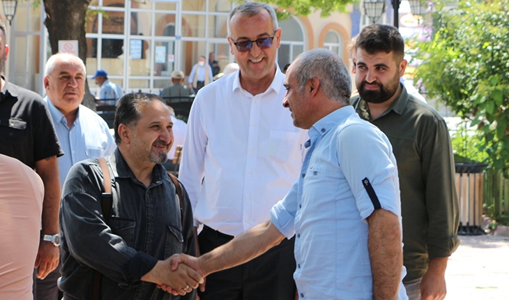 Milletvekili Özdemir Yunak’ta vatandaşlarla buluştu