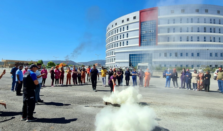 Beyşehir'de afet farkındalık eğitimi ve deprem tatbikatı