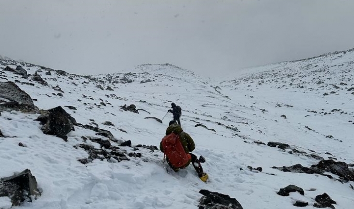 Almanya’dan gelen dağcı 1 haftada Ağrı Dağı’na tırmanabildi