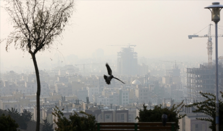 Hava kirliliği nedeniyle okullarda eğitim çevrim içi yapılacak