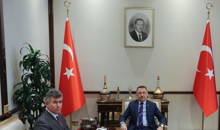 Cumhurbaşkanı Yardımcısı Oktay, Türkiye’nin Lefkoşa Büyükelçisi ile görüştü