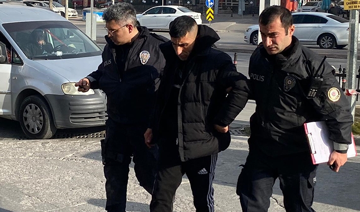 Konya’da taciz şüphelisini yakalamaya çalışan polisin bacağı kırıldı