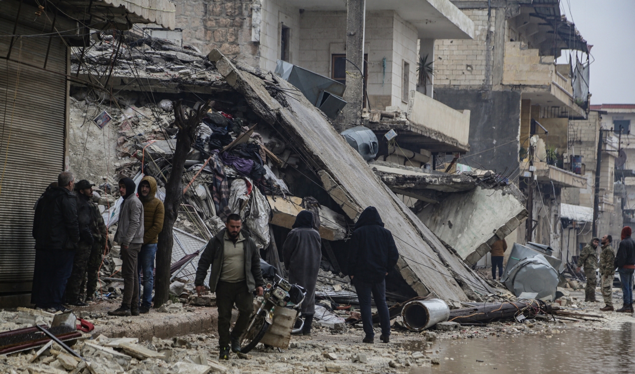 Deprem Suriye’de de yıkıma neden oldu! En az 574 can kaybı