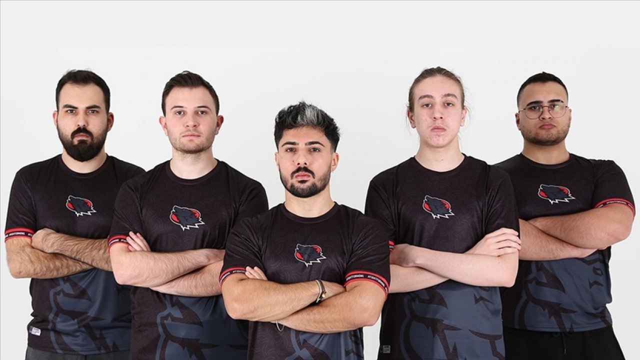 E-sporda Türk takımı HOWL, Avrupa şampiyonu oldu