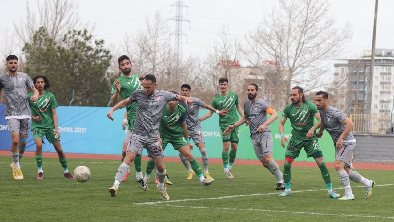 1922 Konyaspor galibiyete kilitlendi