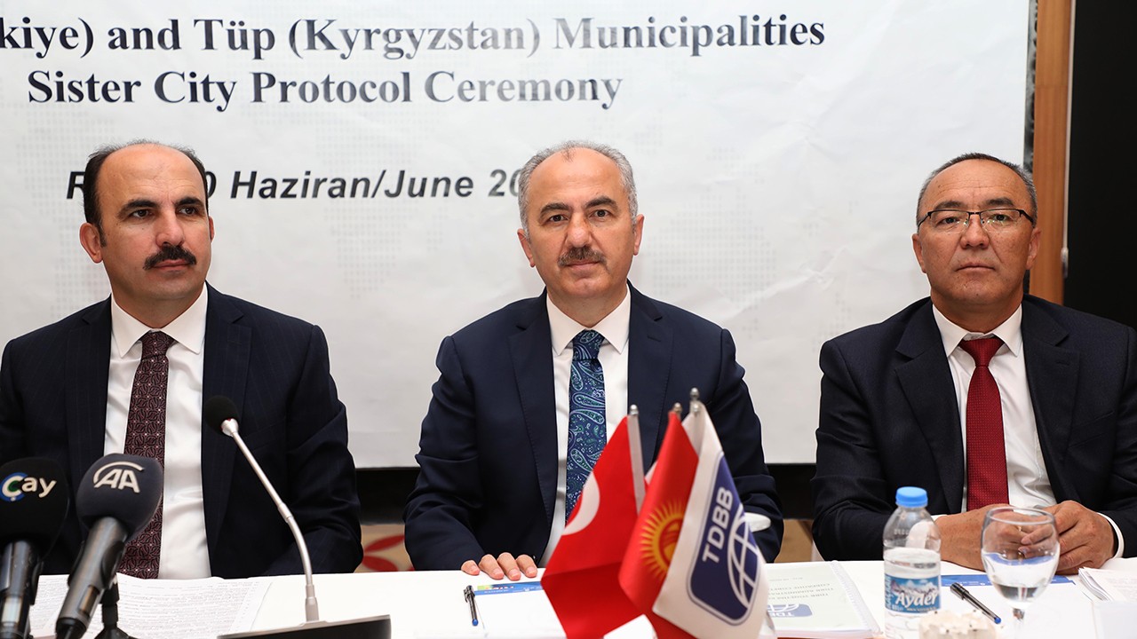 Türk Dünyası Belediyeler Birliği Toplantısı Rize’de yapıldı