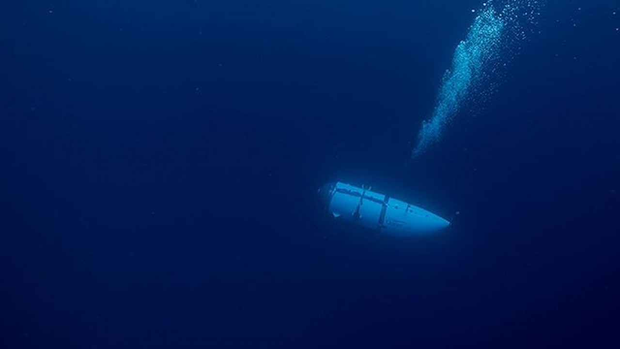 Titanik enkazına sefer yaparken kaybolan denizaltıyı arama alanında bir 