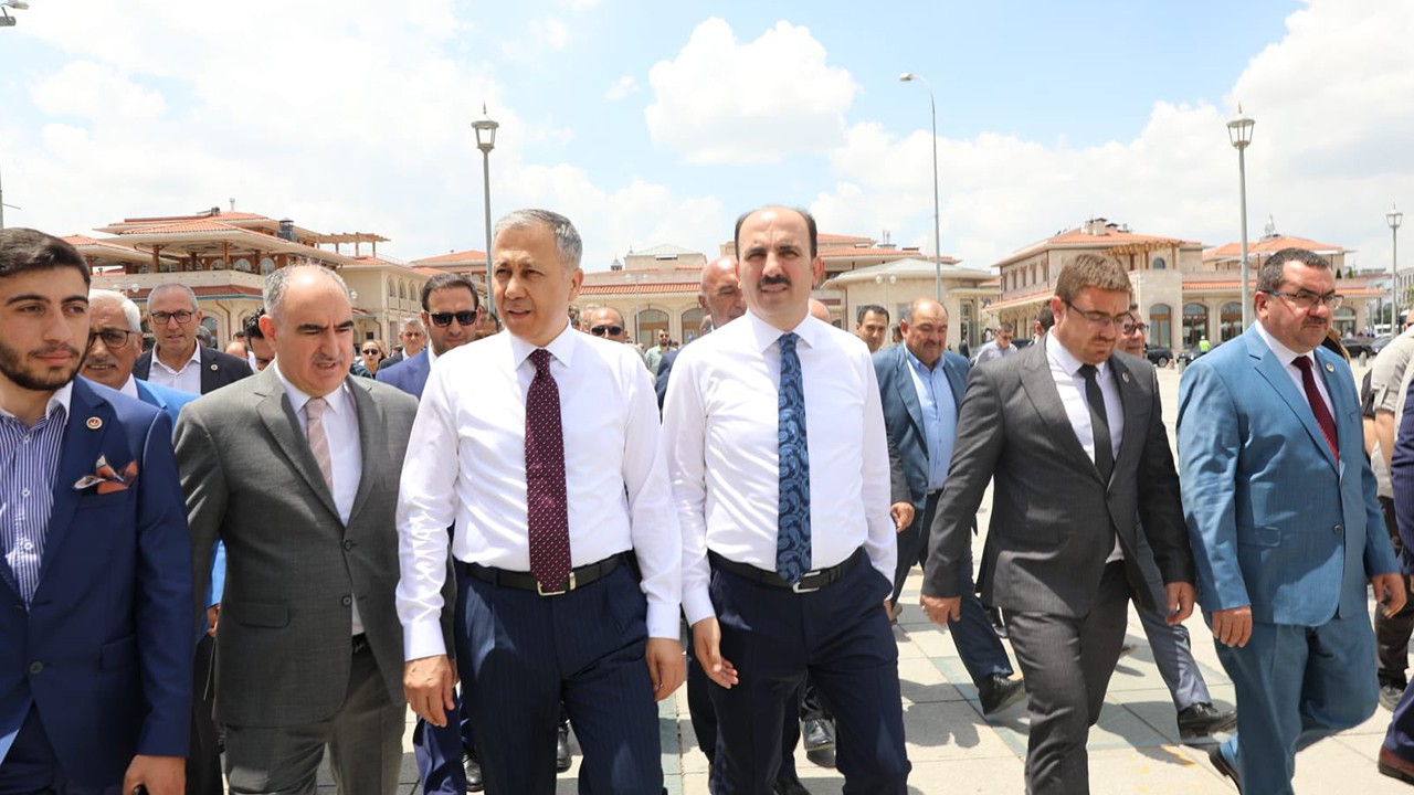 İçişleri Bakanı Ali Yerlikaya Konya’da esnaf ziyareti yaptı
