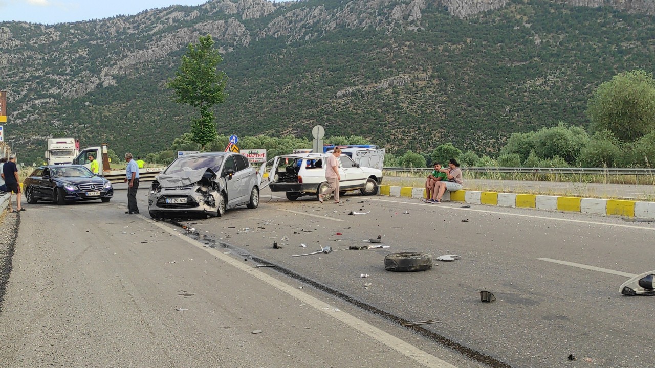 Konya’da iki araç çarpıştı:1 kişi yaralandı