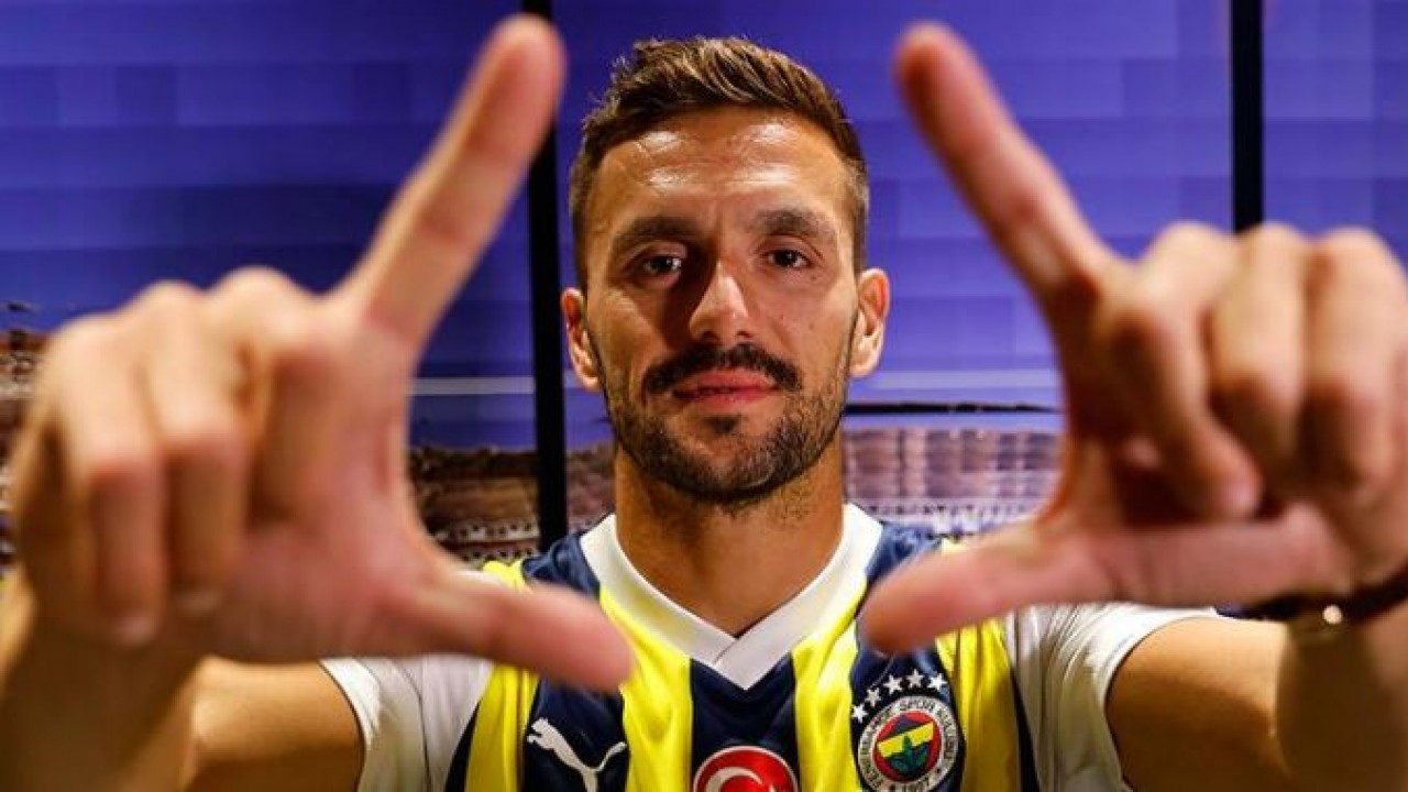 Fenerbahçe, Dusan Tadic ile 2 yıllık sözleşme imzaladı