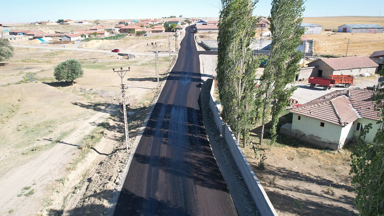 Konya’nın bu ilçesindeki yol kalitesi yükseliyor