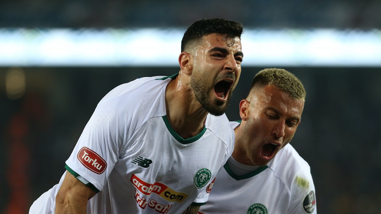 Adil Demirbağ Konyaspor’da kaldı!