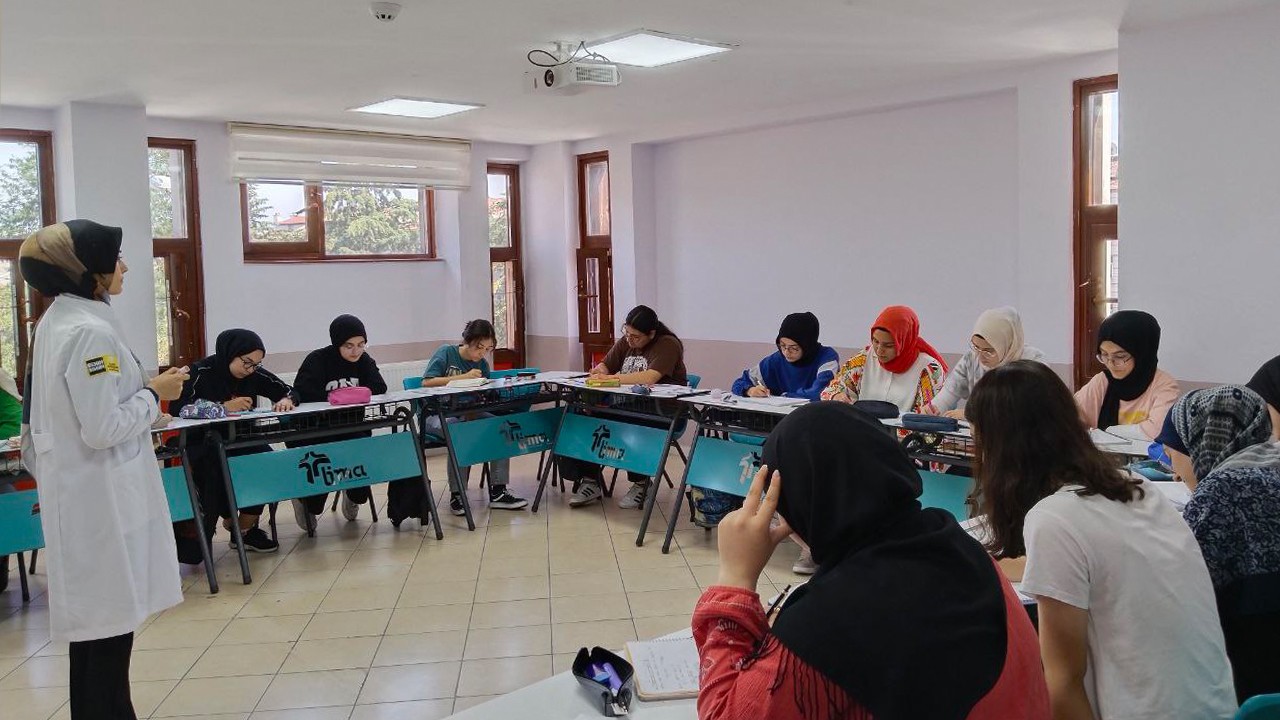 Konya'da 5 hafta sürecek “YKS Yaz Okulu” devam ediyor