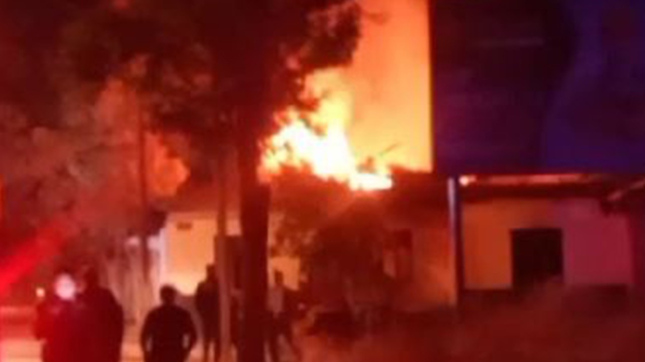 Konya’da evde çıkan yangın paniğe neden oldu