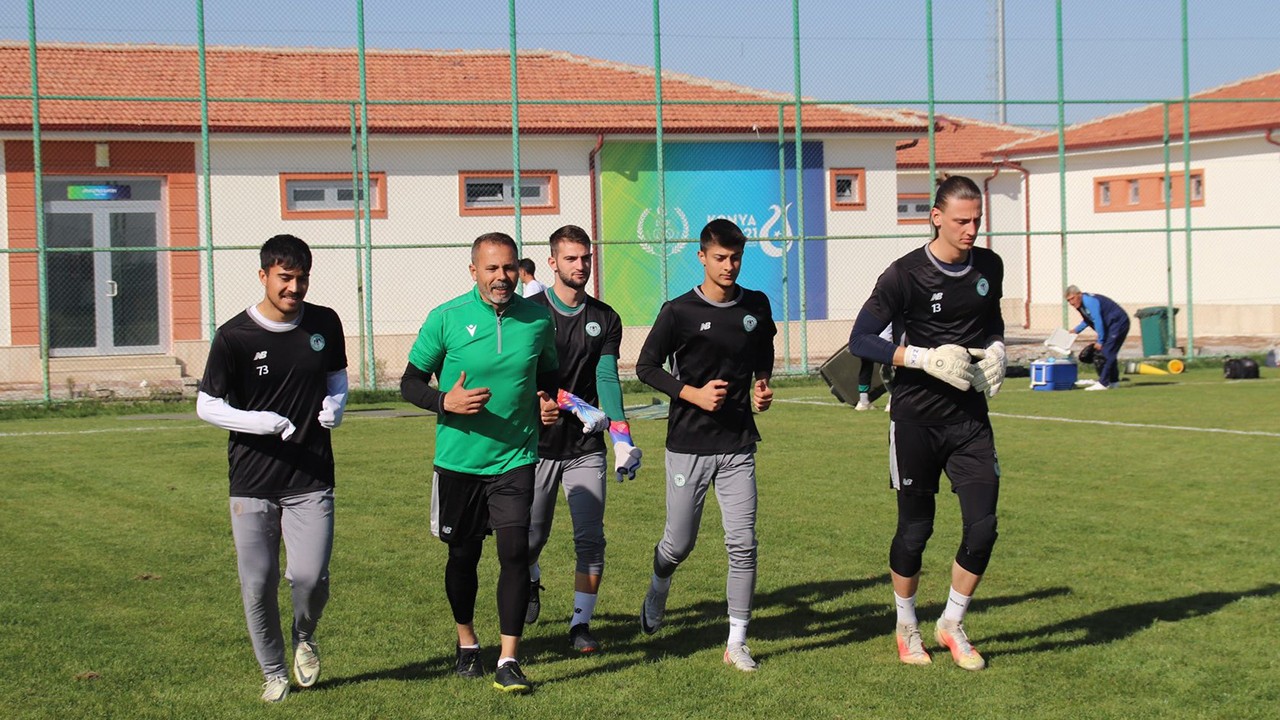 1922 Konyaspor 6 puanlık maça hazırlanıyor