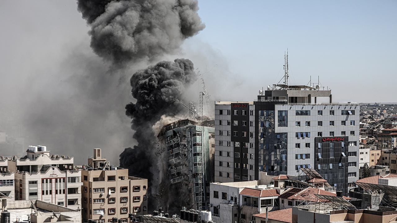 UEFA ve FIFA İsrail'in Gazze'deki saldırıları karşısında sessiz