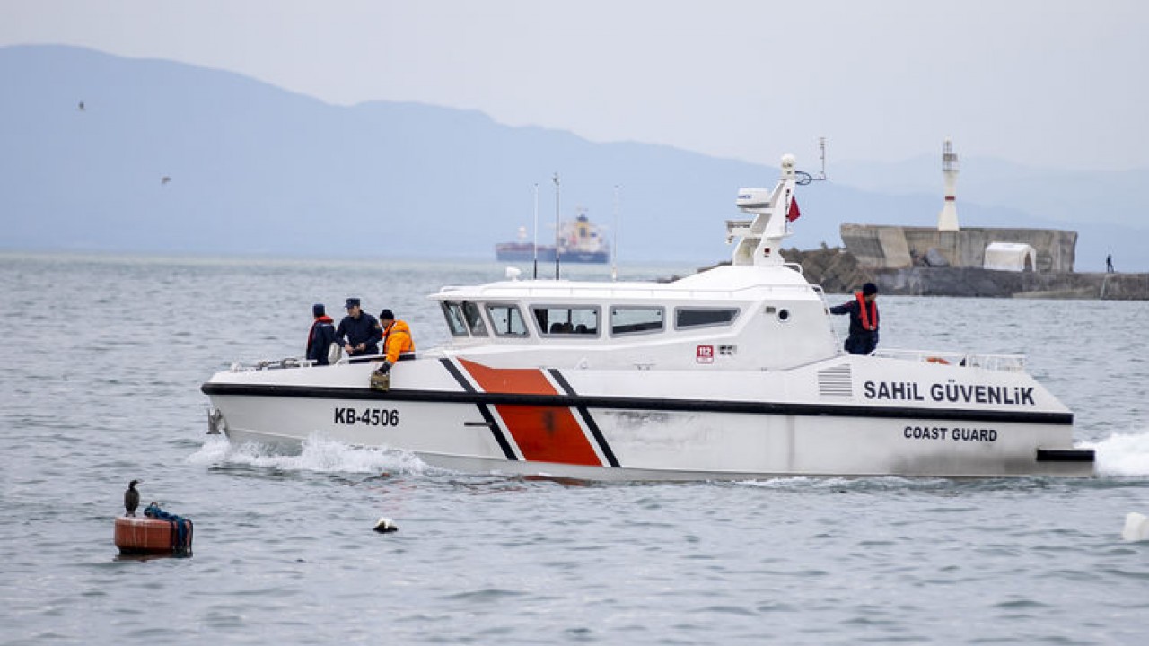Zonguldak’ta batan geminin kayıp 7  mürettebatını arama çalışmaları sürüyor