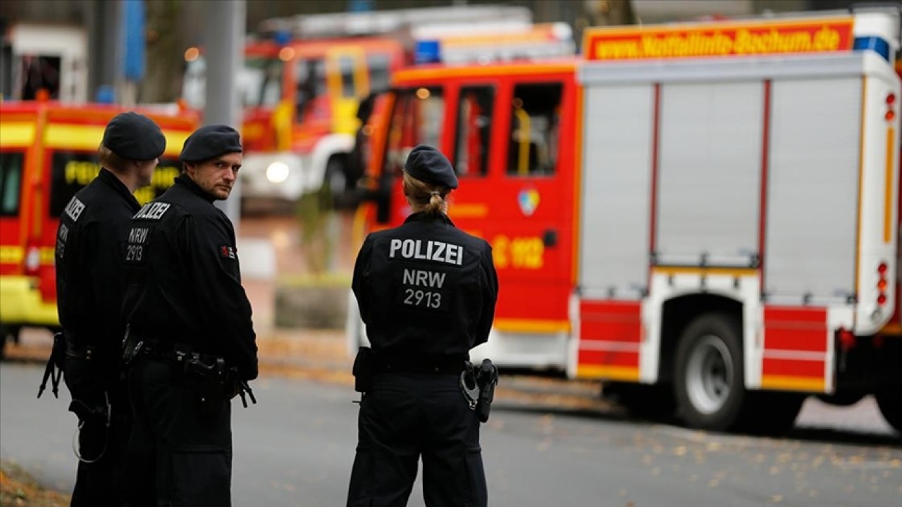 Almanya’da cami kundaklama girişimi şüphesiyle bir kişi gözaltına alındı