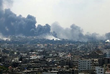 İsrail ordusu son 24 saatte Gazze'de en az 40 noktaya saldırı düzenledi