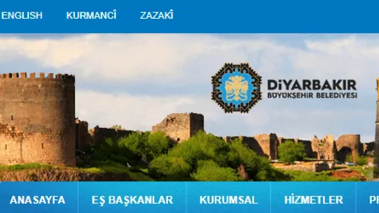 Diyarbakır Belediyesi'nin sitesinde Türk Bayrağı skandalı!