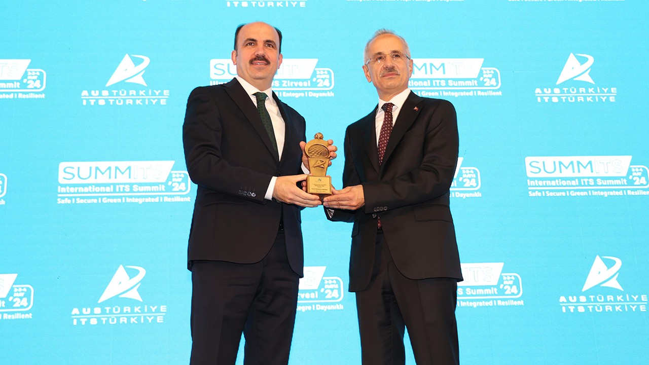 Konya Büyükşehir Belediyesi’ne ödül! Başkan Altay: Konya Türkiye’nin en akıllı şehirlerinden biri olacak