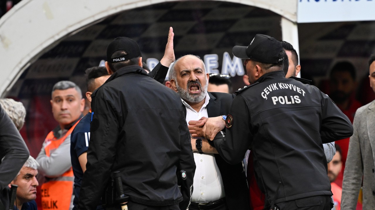 Kayserispor Başkanı Ali Çamlı: Sahada konu mankeni değilsin