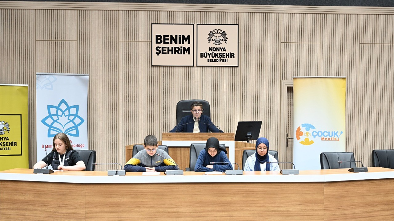 Beyşehir’de Çocuk Meclisi üyeleri dönem sonu toplantısı yapıldı