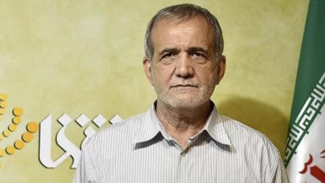 İran’da cumhurbaşkanı seçiminde adaylığını ilk açıklayan isim Pezeşkiyan oldu