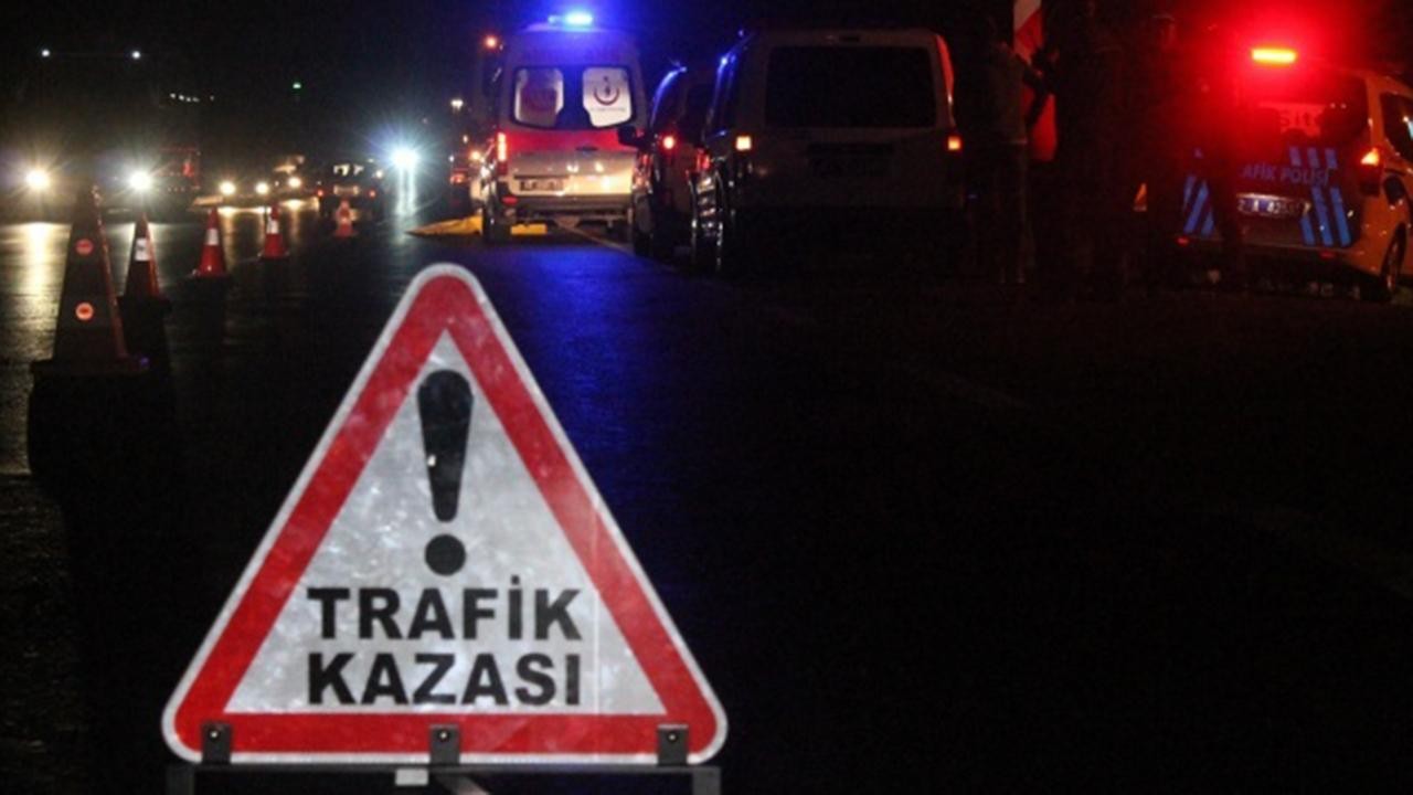 Aksaray’da otomobil ile kamyonet çarpıştı: 5 yaralı